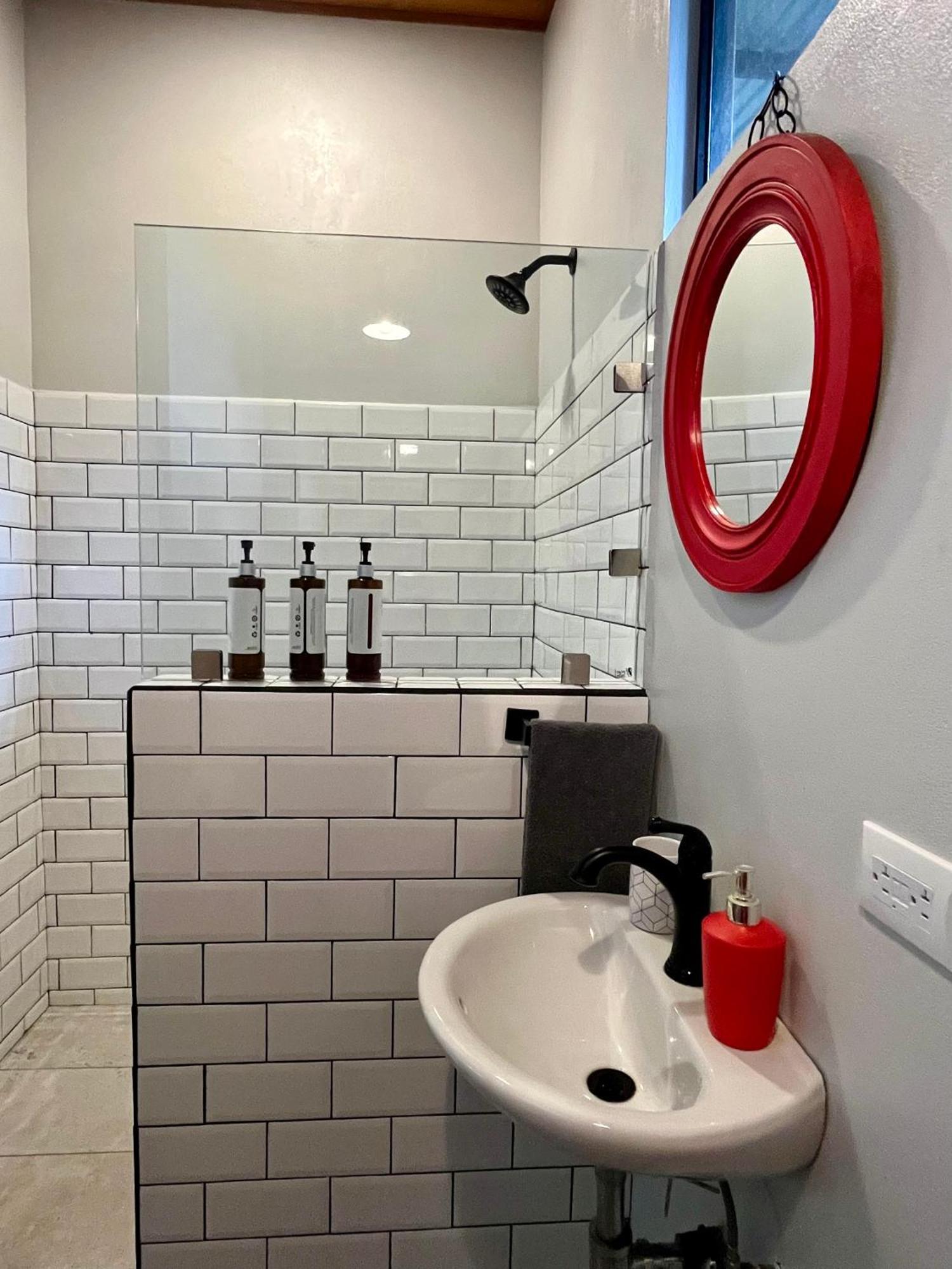 Industrial Studio With Private Jacuzzi Uvita Exterior photo